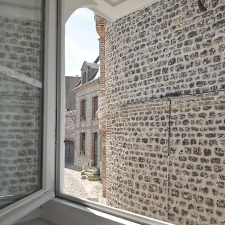 4 Etoiles Au Calme A Proximite De La *